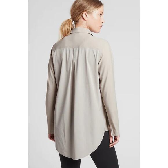 ATHLETA Urbanite Top Blouse Shirt Stretch Beige Commute Work Travel Sz XL - Picture 5 of 15